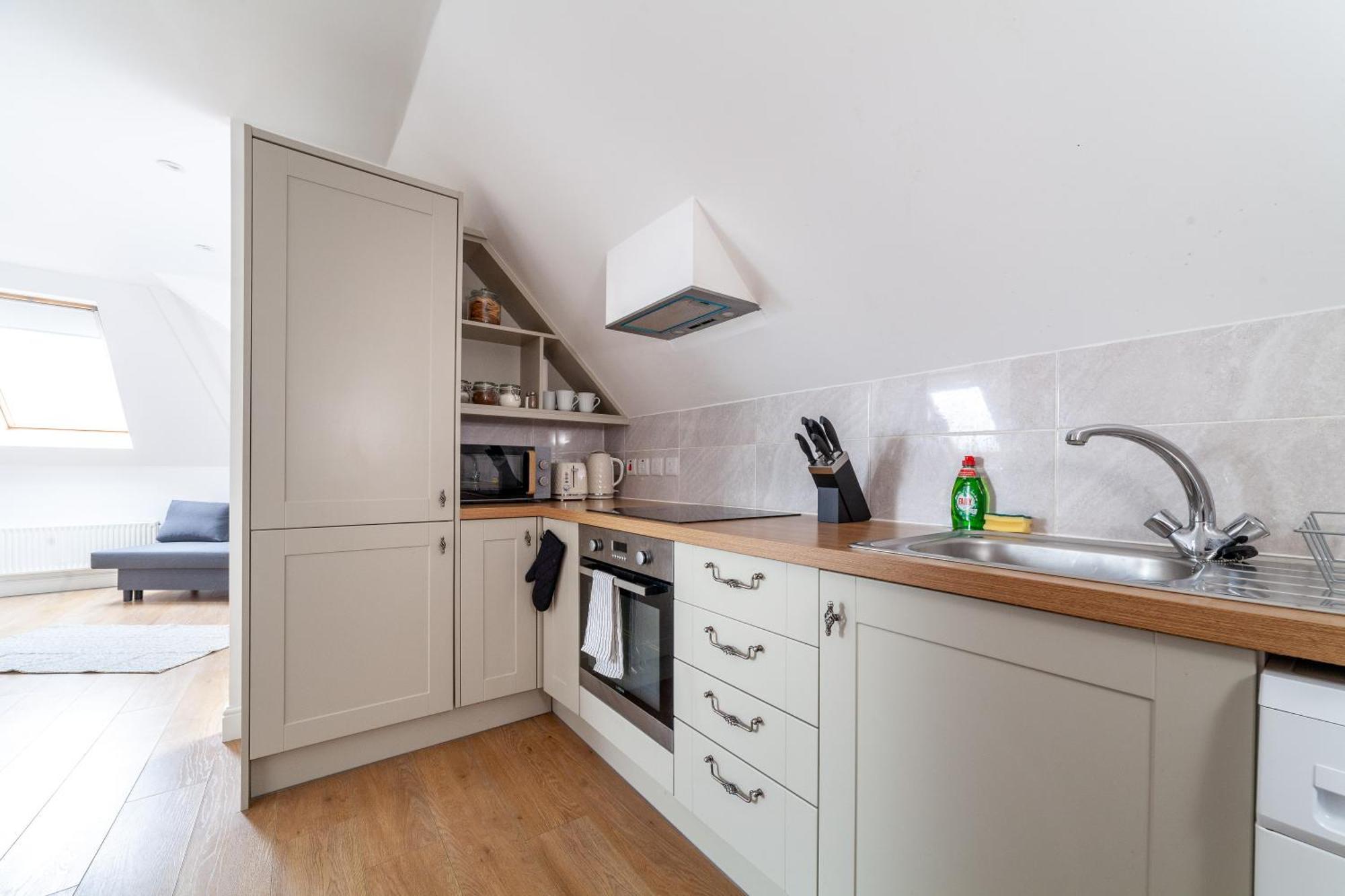 Great 1 Bedroom In Hounslow With Free Parking Abbey Wood Bagian luar foto