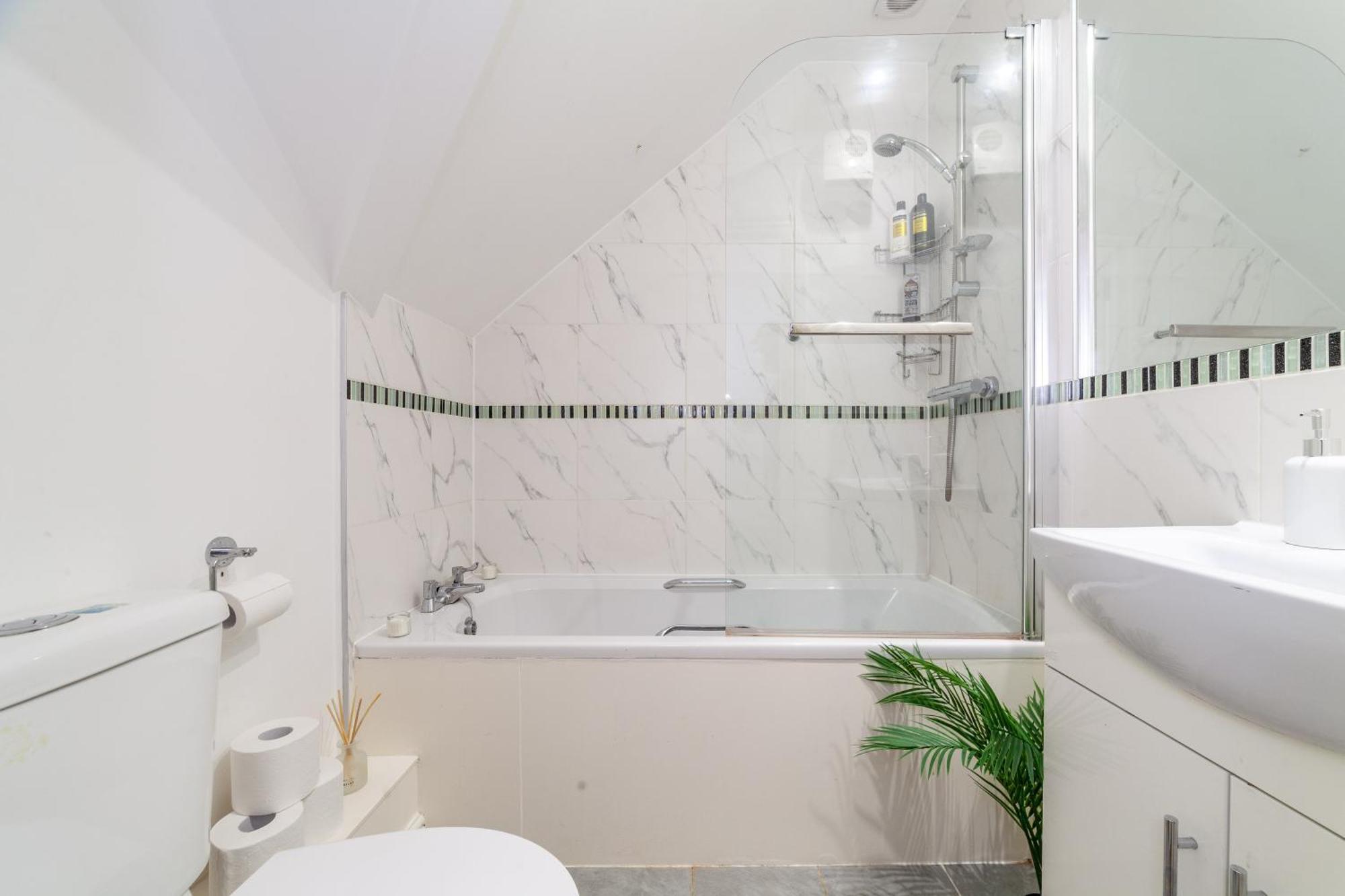 Great 1 Bedroom In Hounslow With Free Parking Abbey Wood Bagian luar foto